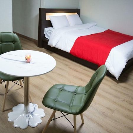 Hotel Castle Suncheon Bagian luar foto