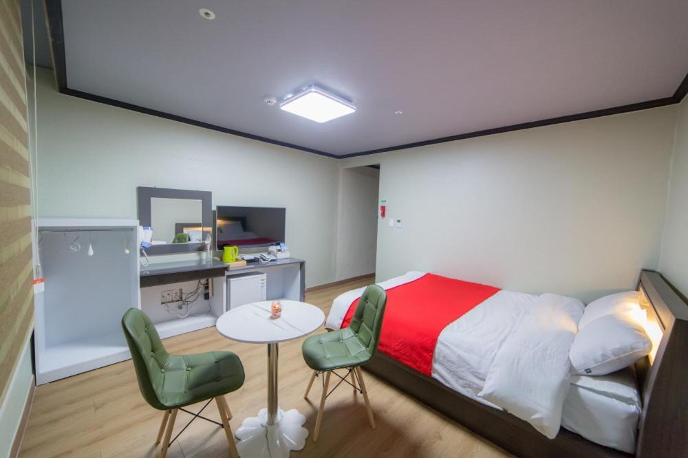 Hotel Castle Suncheon Bagian luar foto