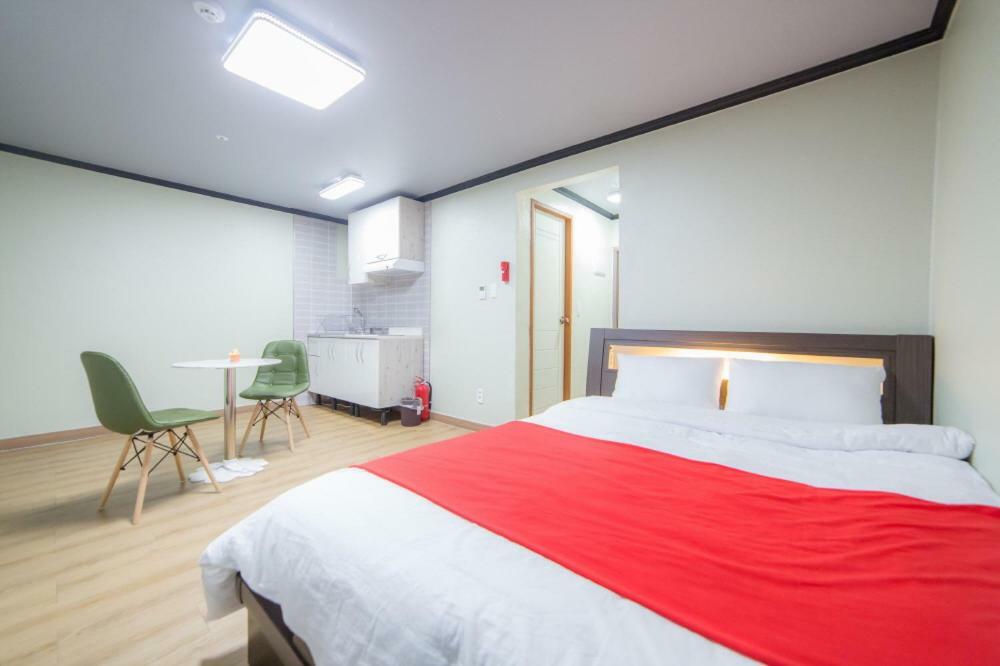 Hotel Castle Suncheon Bagian luar foto